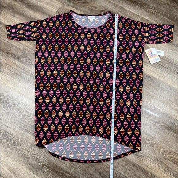 Lularoe Irma shirt NWT black with pink yellow orange triangle Pattern, sz:XS - Picture 2 of 4